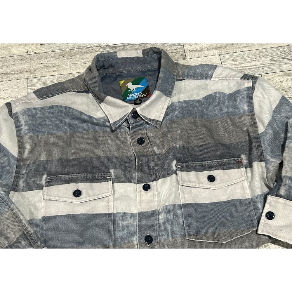 Modern Amusement‎ Men's Soft Lightweight Flannel Striped Shirt Button Up MEDIUM